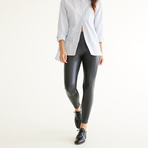 New Reitmans Black Faux Leather Pants - Picture 2 of 12